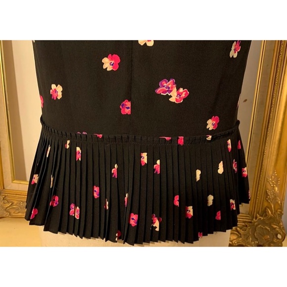 Rebecca Taylor | Mia Pleat Top Sleeveless V-Neck Silk/Spandex Floral - Picture 7 of 12